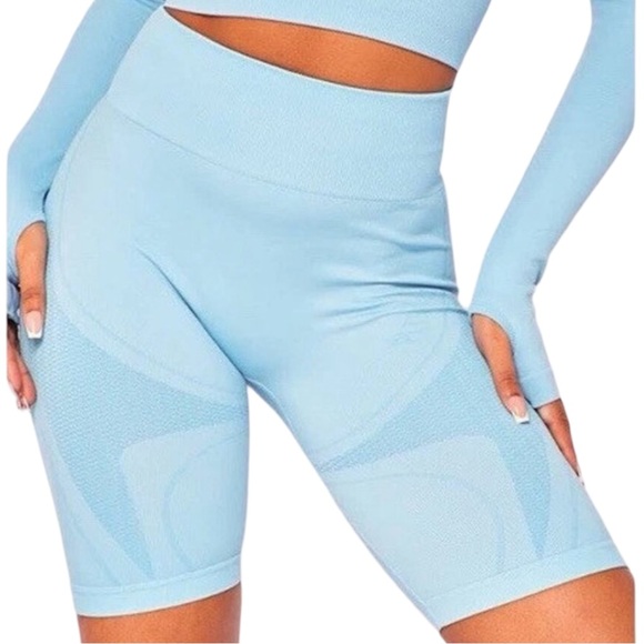 PrettyLittle Thing Sport Blue Seamless Contrast Detail Shorts - Picture 2 of 5